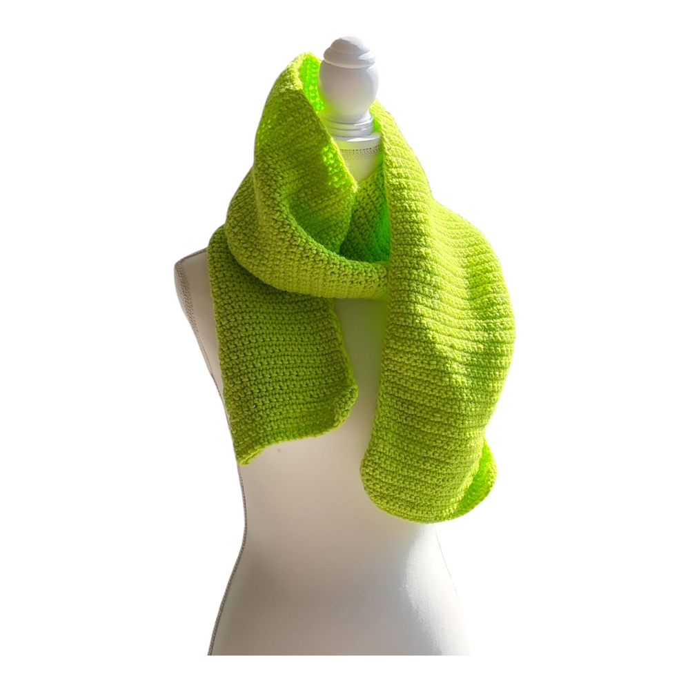 Bright Green Knit Scarf - Picture 2 of 10